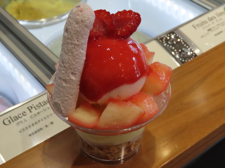 bis】桃パフェ☆クープグラッセ・ペッシュメルバ｜L'AVENUE